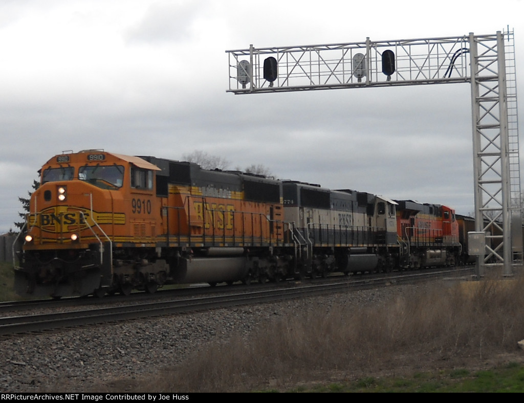 BNSF 9910 East